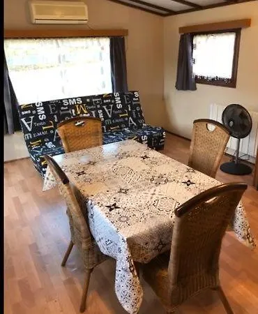 Campsite Chalet Lola Saint-Michel (Aisne)